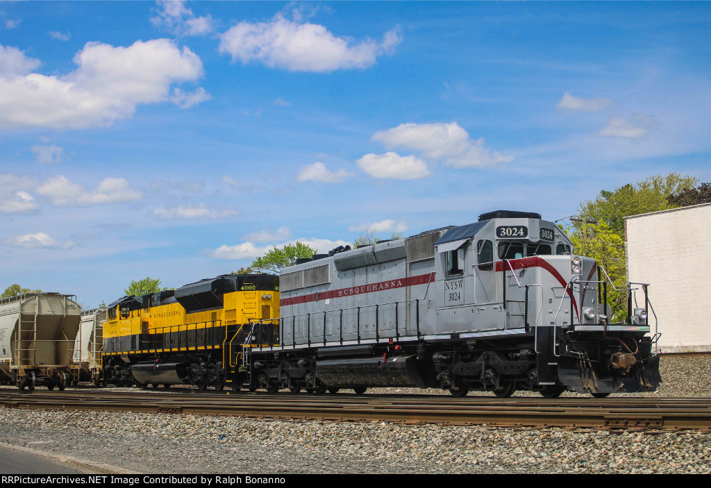 WS-1 at the east end of the yard at Ridgefield Park NJ 